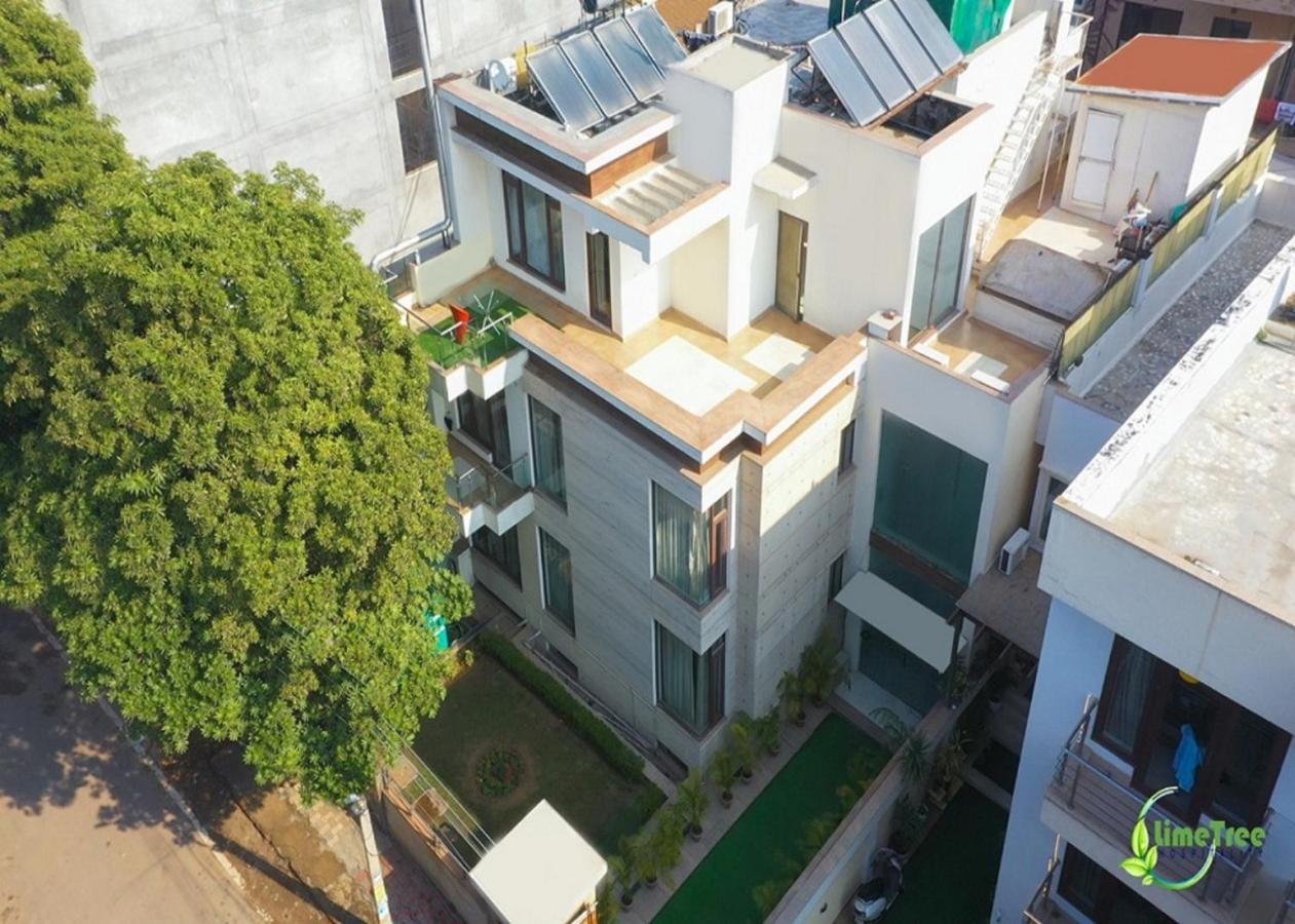 Lime Tree Hotel Sushant Lok Gurgaon Sector 29 Next To Iffco Chowk Metro Exterior photo